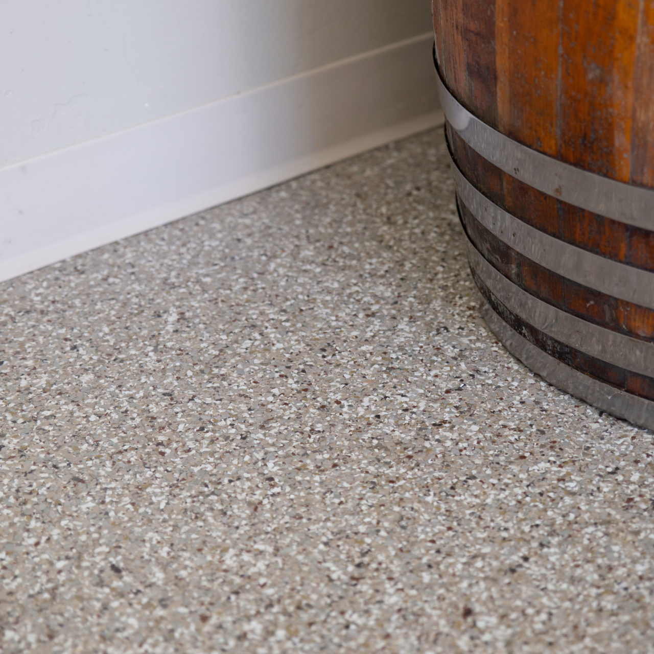 epoxy flake color creekbed in garage